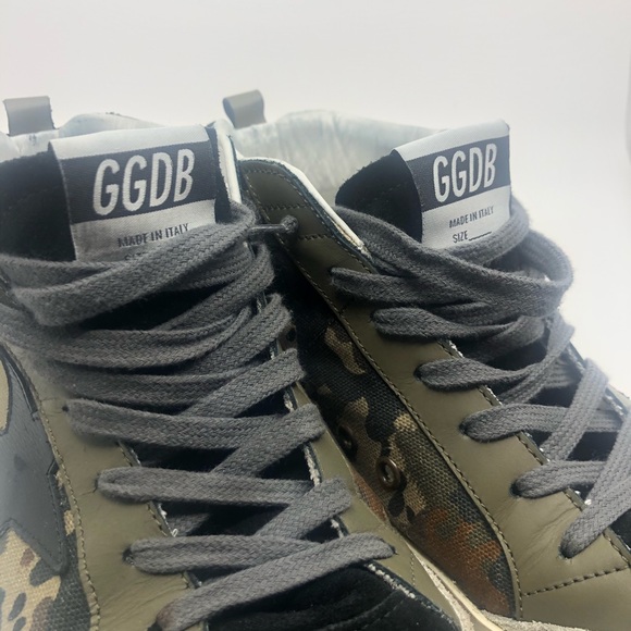Golden Goose sneakers. - Picture 3 of 8